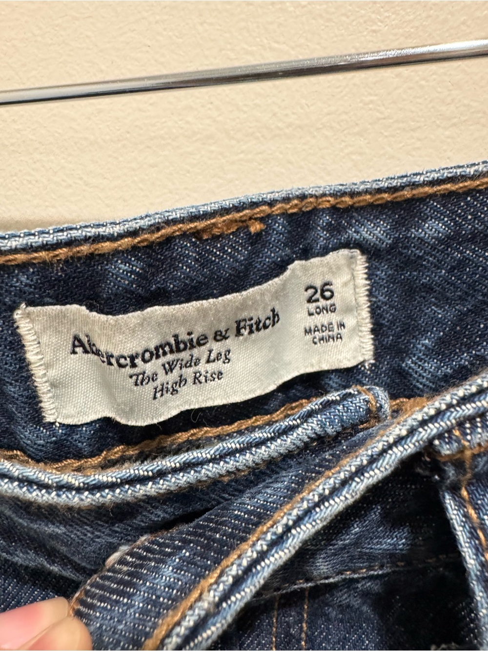 Abercrombie & Fitch The Wide Leg High Rise Curve Love Jeans NWT Size 26 Long - Picture 7 of 13